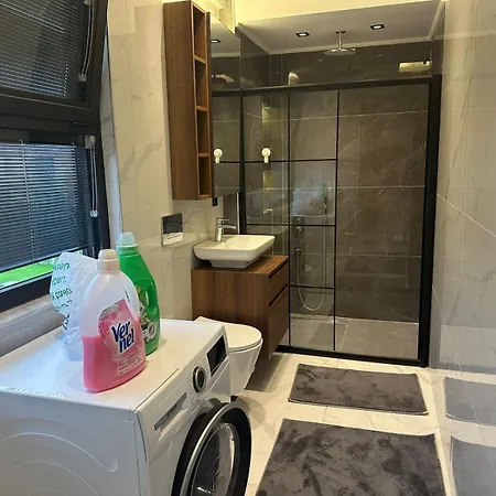 Deluxe Vilă *