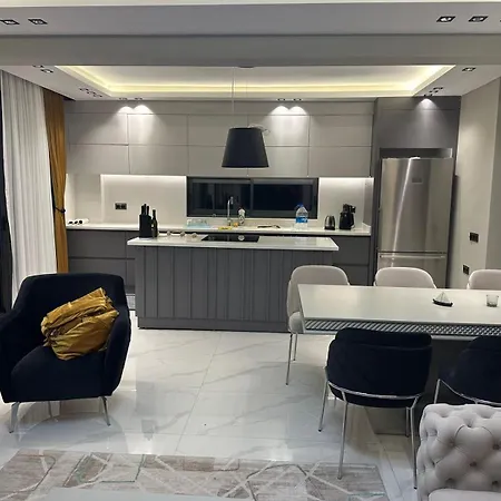 Villa Deluxe *