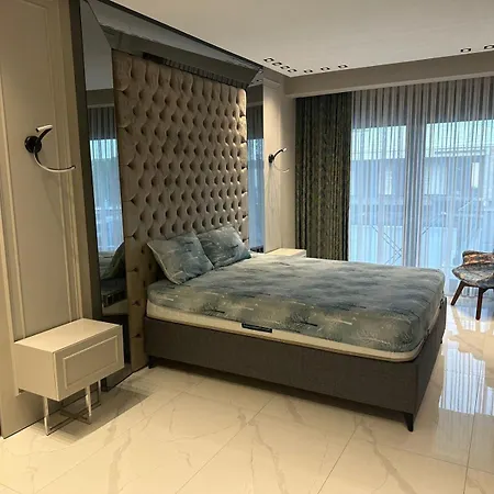 Villa Deluxe *