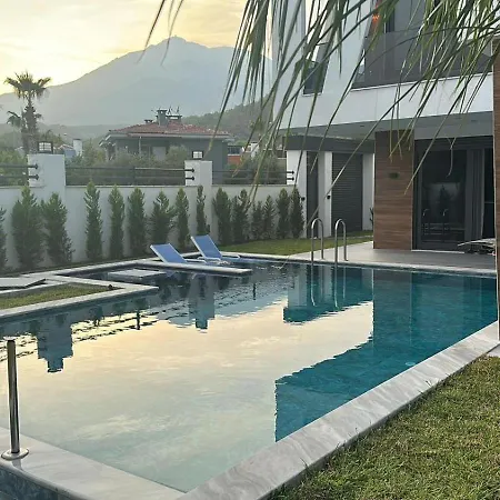 Deluxe * Kemer