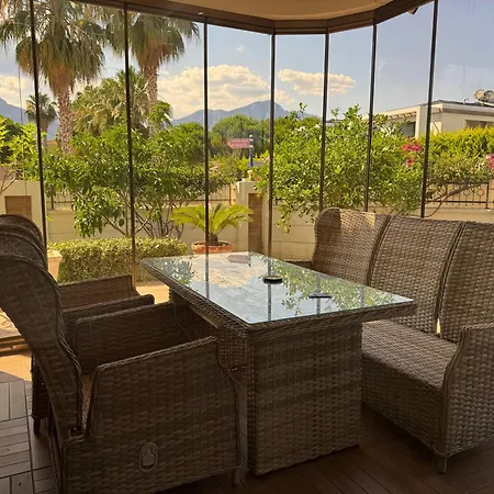 Villa Deluxe *